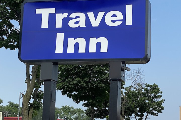 Hotel 2 of 25