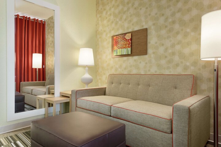 Room 9 of 26
