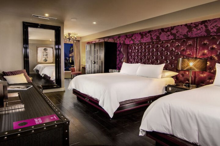 Room 7 of 52