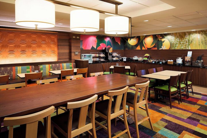 Fairfield Inn and Suites by Marriott Chicago Midway Airport