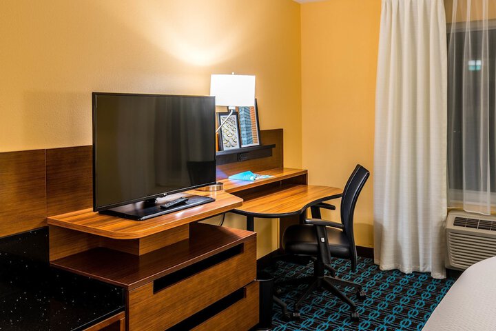 Room 15 of 39