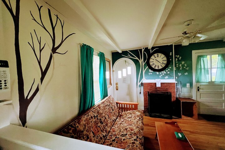 Room 139 of 177