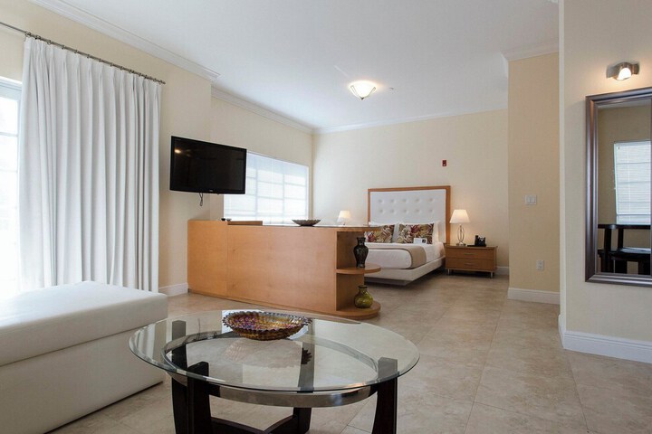 Room 32 of 128