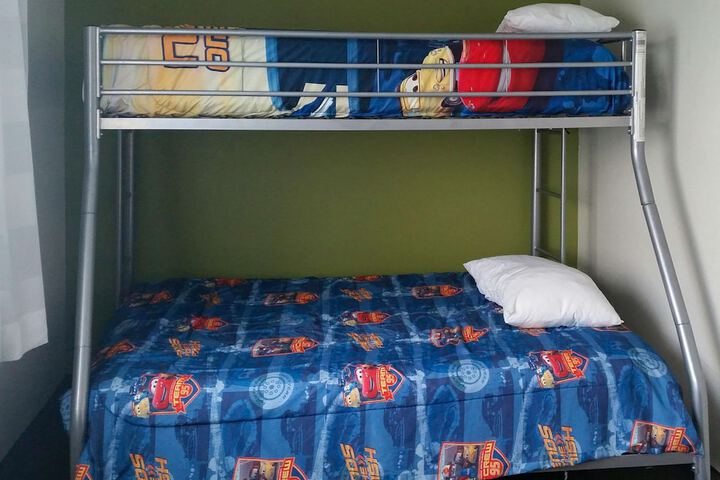 Room 42 of 107