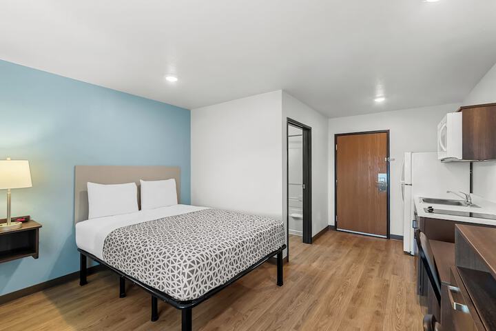 Room 18 of 42