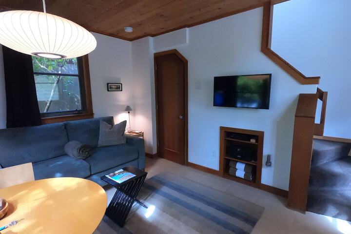 Room 40 of 143