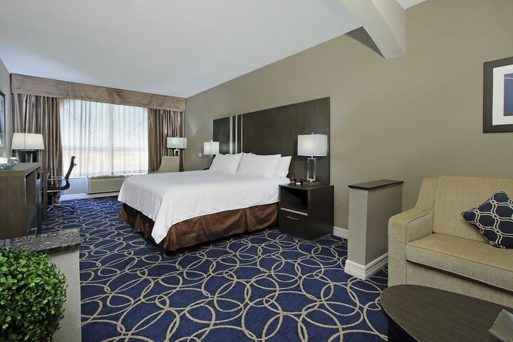Holiday Inn Express & Suites Houston North - IAH Area by IHG