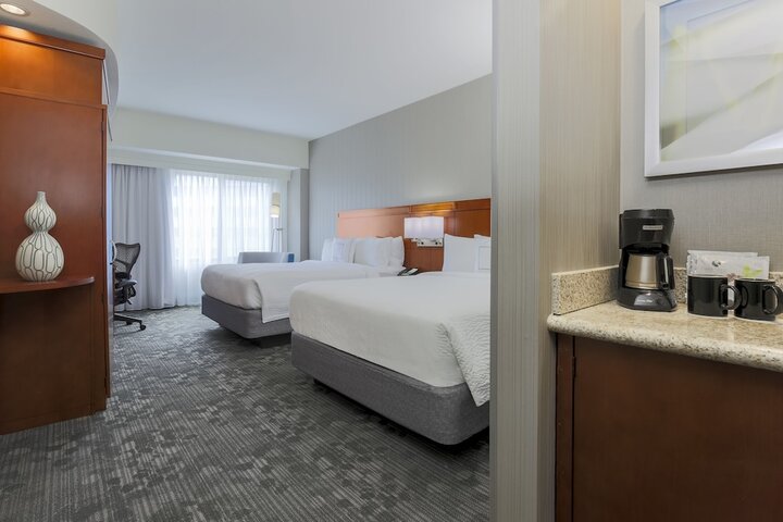 Room 16 of 30