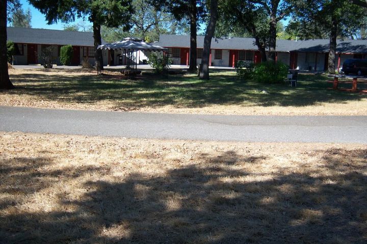 Property Grounds 23 of 24