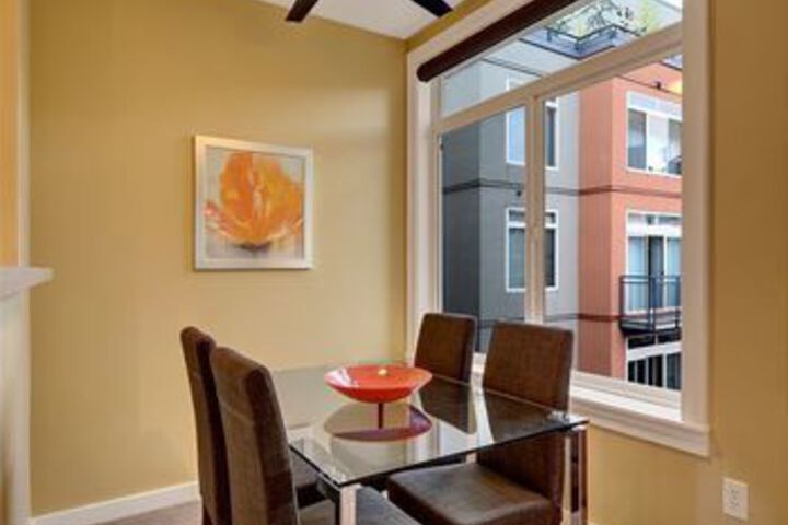 Belltown Court Seattle Urban Retreat
