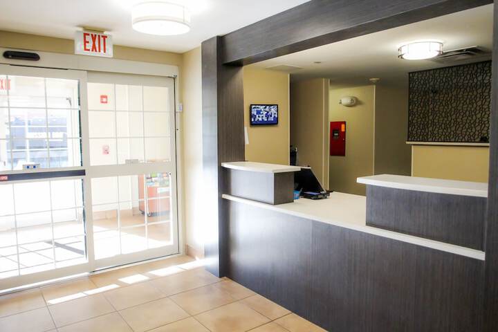 Hotel 2 of 32