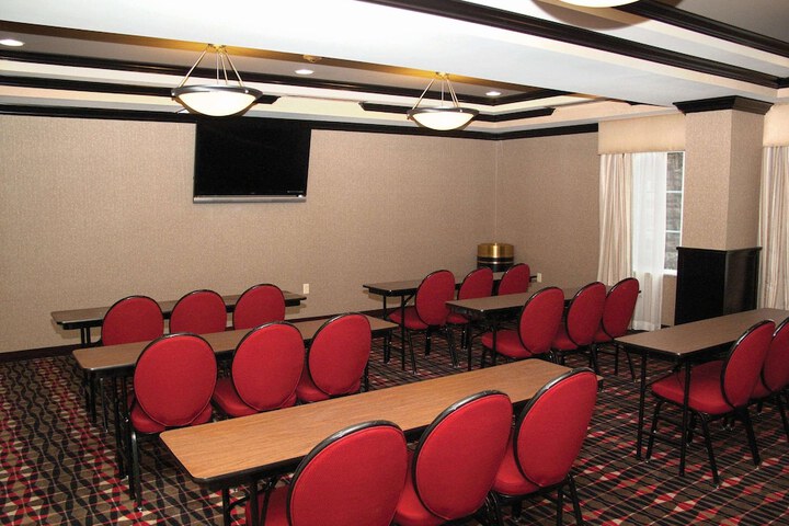 La Quinta Inn & Suites by Wyndham Conway