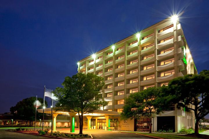 Hotel 2 of 72