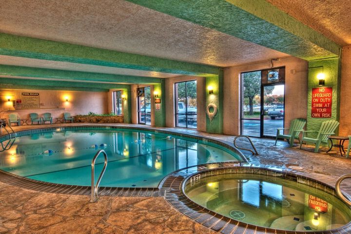 MCM Elegante Suites Abilene