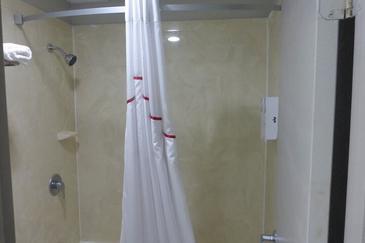 Room 14 of 21