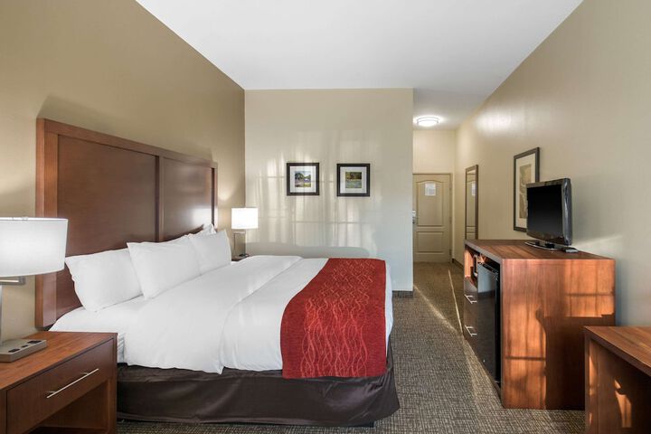 Room 12 of 34