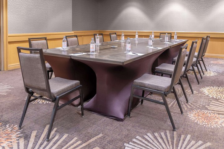 Hilton Orange County / Costa Mesa