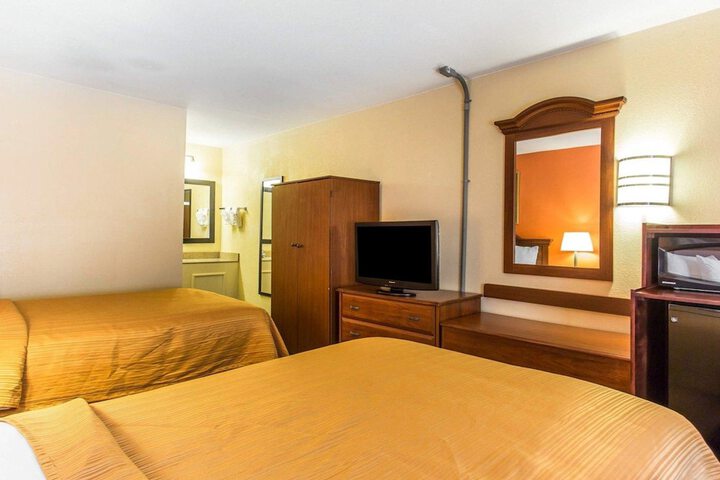 Room 14 of 41