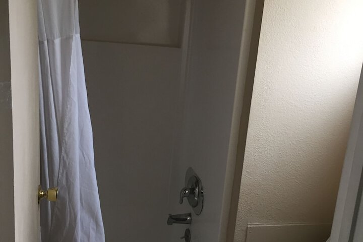 Room 15 of 46