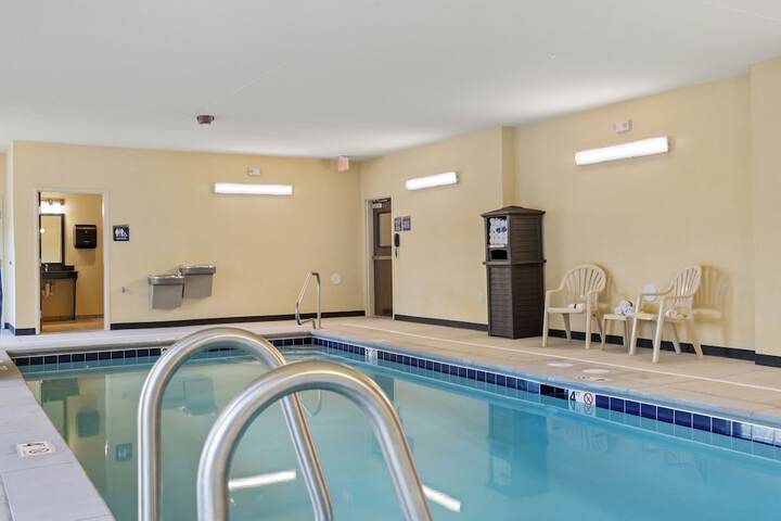 Pool 5 of 63