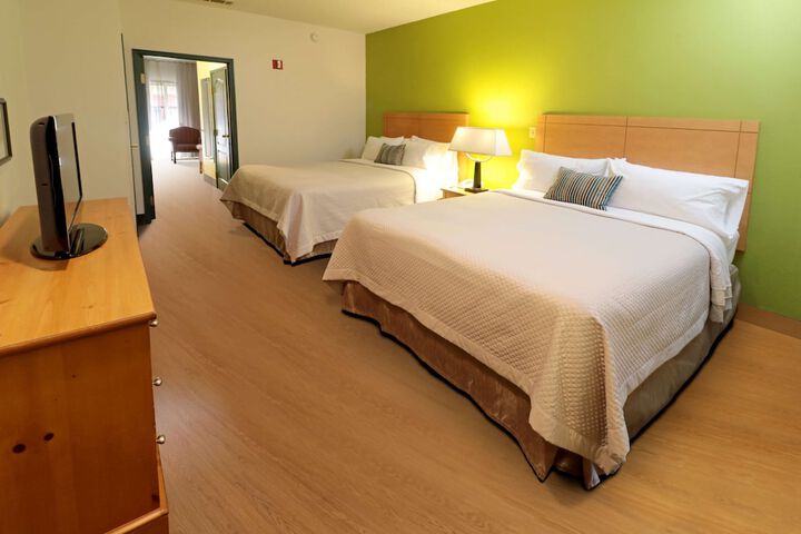 Room 34 of 110