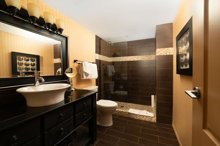 Prestige Vernon Hotel
