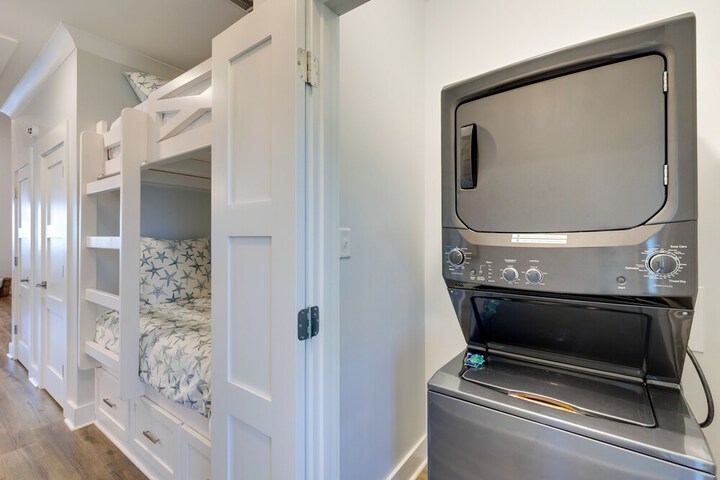 Luxe Family Condo w / Gulf View in Dauphin Island!