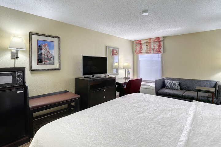 Room 19 of 34