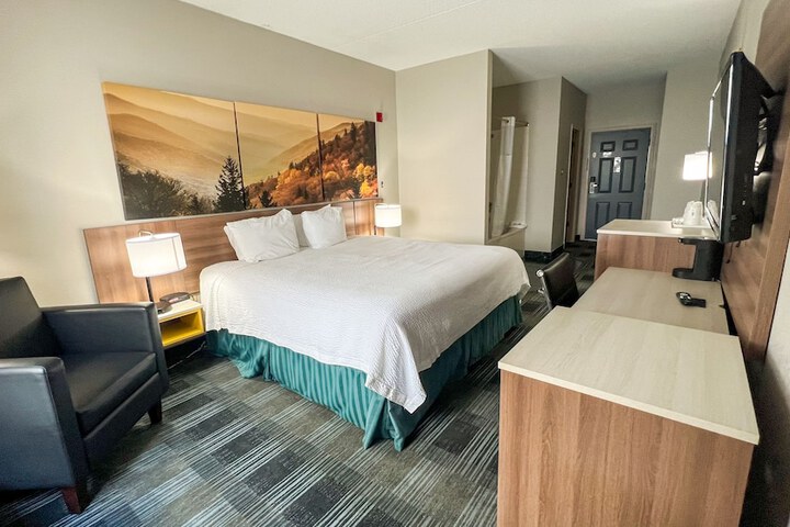 Room 12 of 14