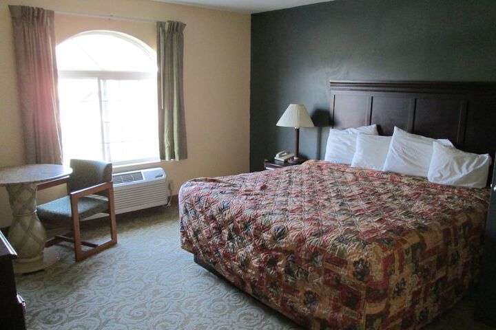 Room 7 of 19