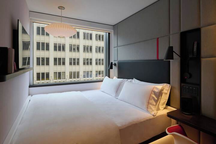 citizenM Austin Downtown