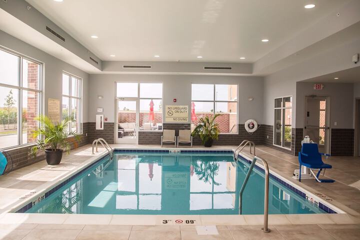 Pool 4 of 37