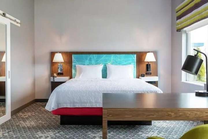 Hampton Inn & Suites by Hilton Belleville
