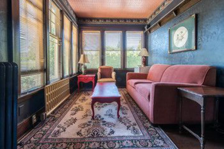 Oak Bay Guest House Bed & Breakfast