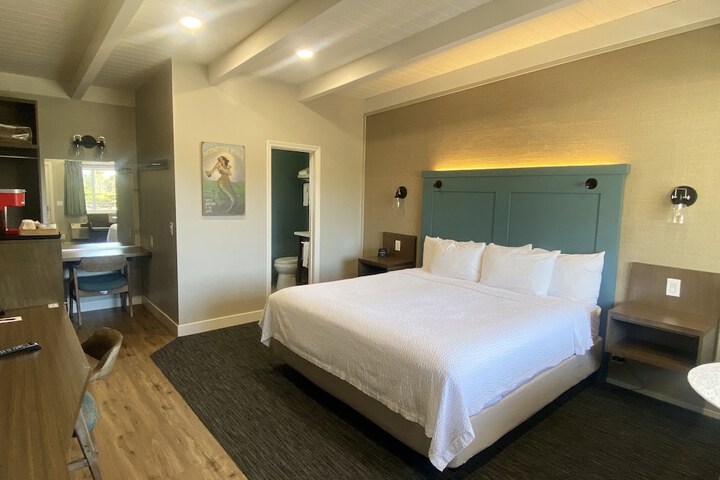 Room 19 of 47