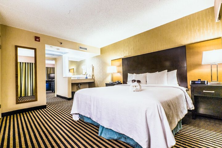 Embassy Suites by Hilton Piscataway Somerset