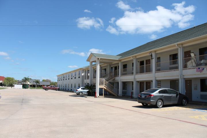 Hotel 6 of 120