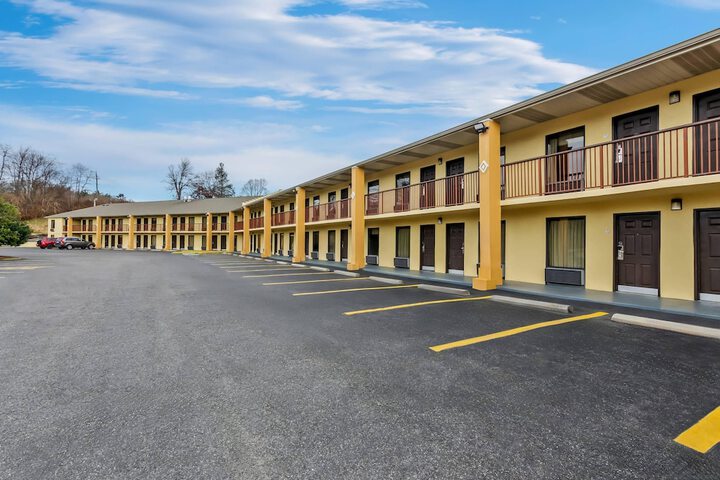 Quality Inn Hillsville