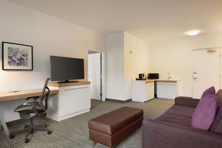 Room 18 of 41