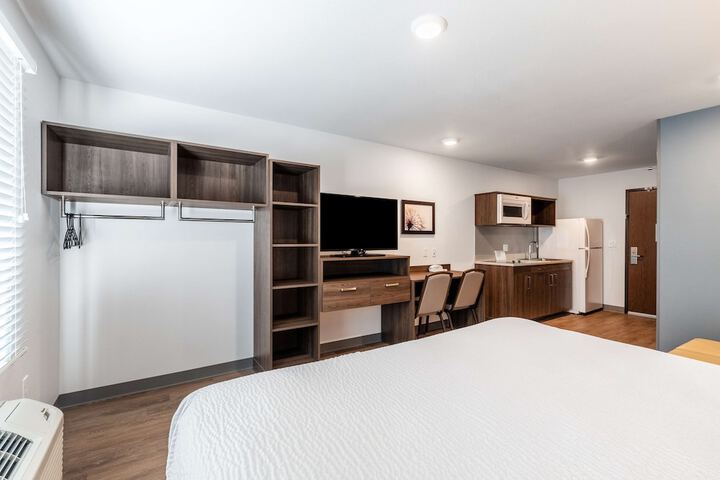 Room 15 of 24
