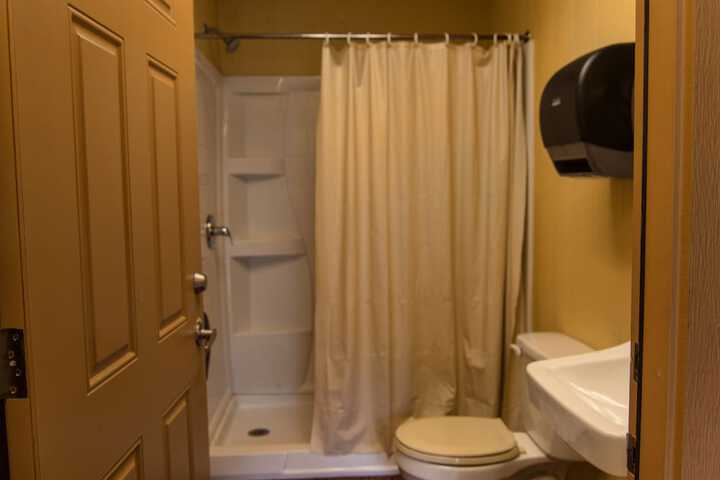 Room 72 of 220