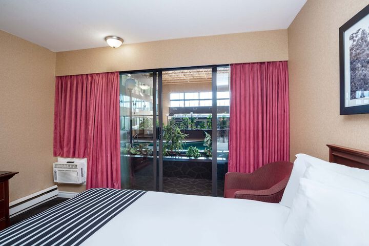 Room 18 of 53