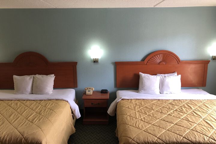 Room 23 of 37