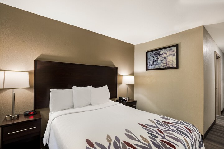 Room 40 of 43