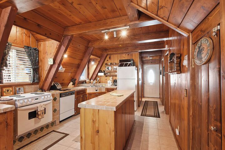 Beautiful Mountain Getaway