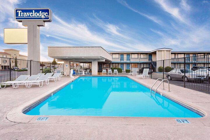 Pool 3 of 18