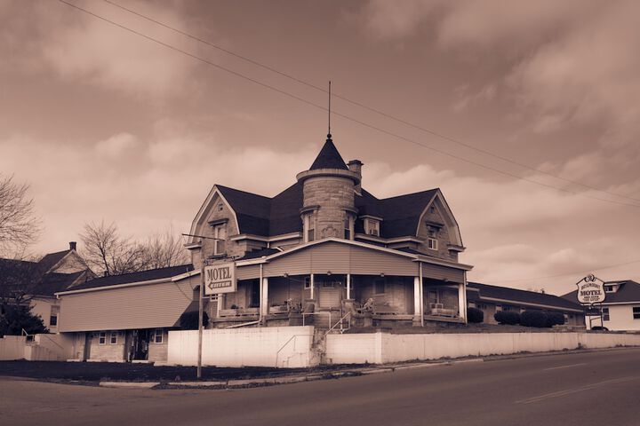 Rosemount Motel