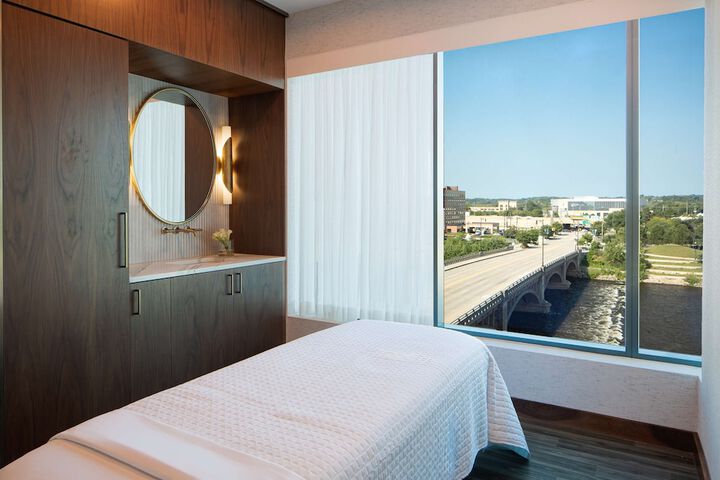 Amway Grand Plaza Curio Collection by Hilton