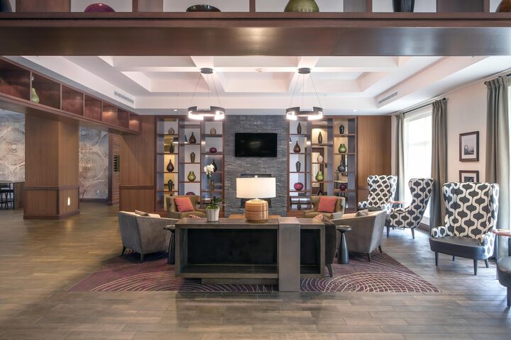 DoubleTree by Hilton Raleigh - Cary