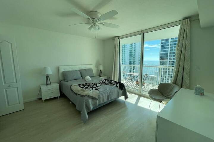 Room 155 of 265